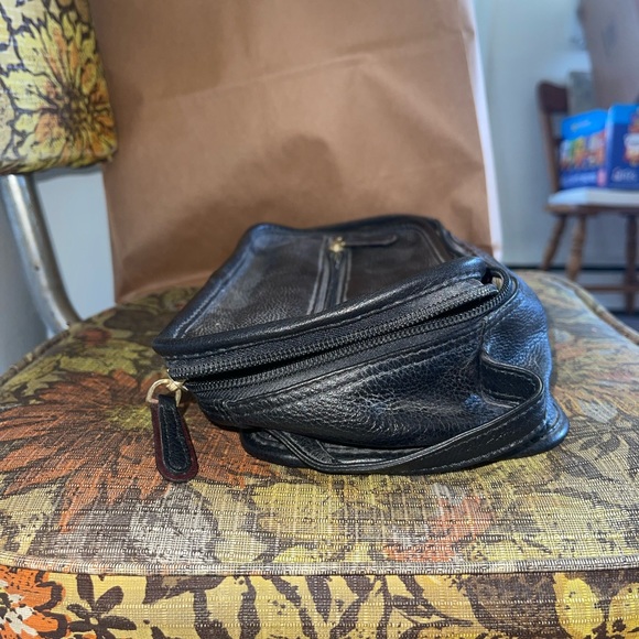 Authentic Leather Unisex Bag - Picture 9 of 11